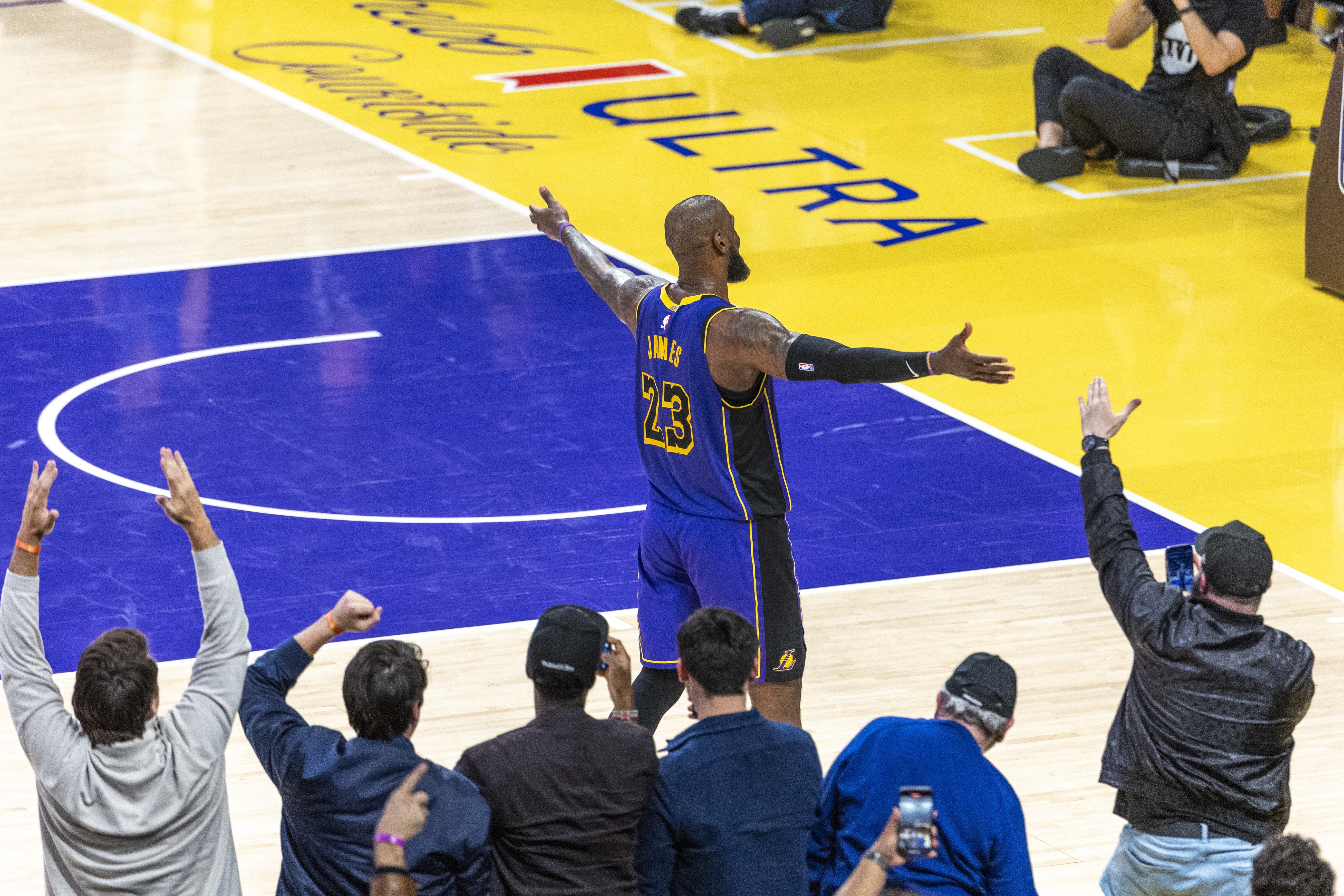 分析NBA目前的輿論環(huán)境：詹姆斯之后 聯(lián)盟門面成了一個燙手山芋？